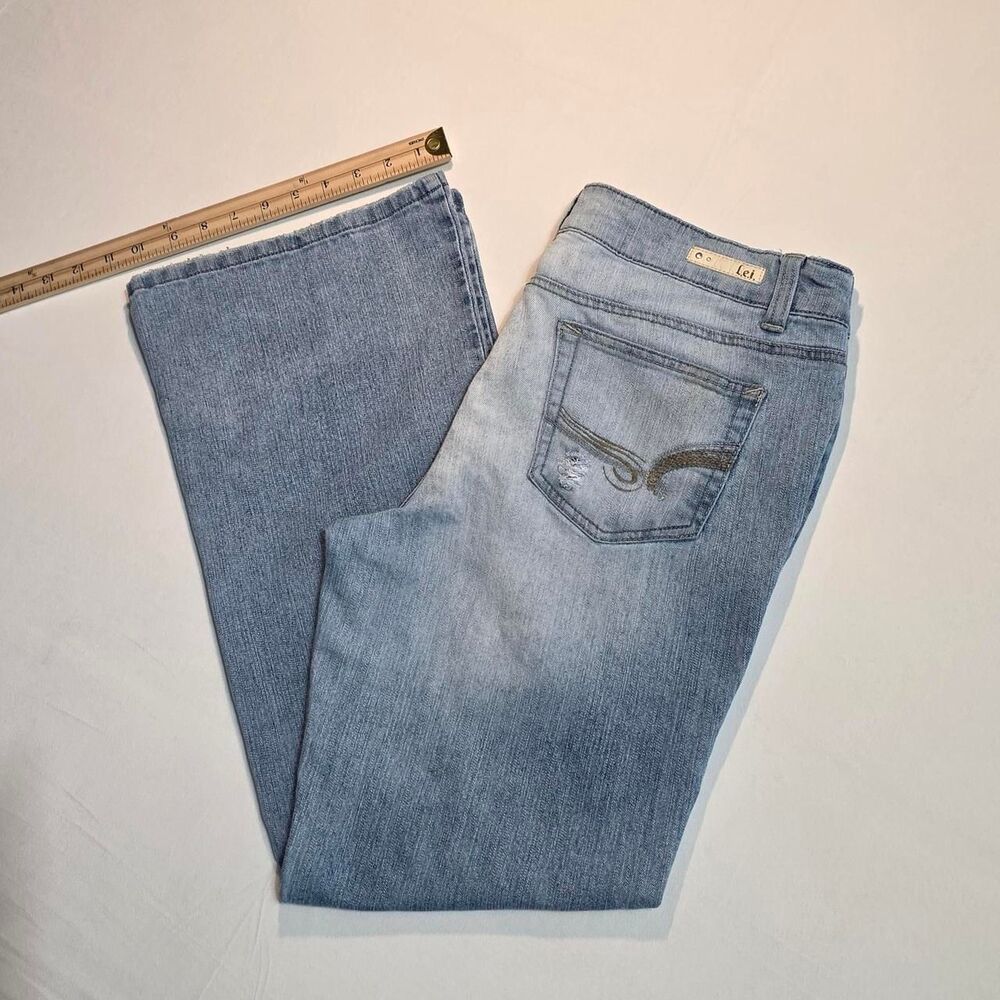 L.E.I. Sophia Hipster Flare Women's Size 15 Y2K Style Low Rise Flare Jeans